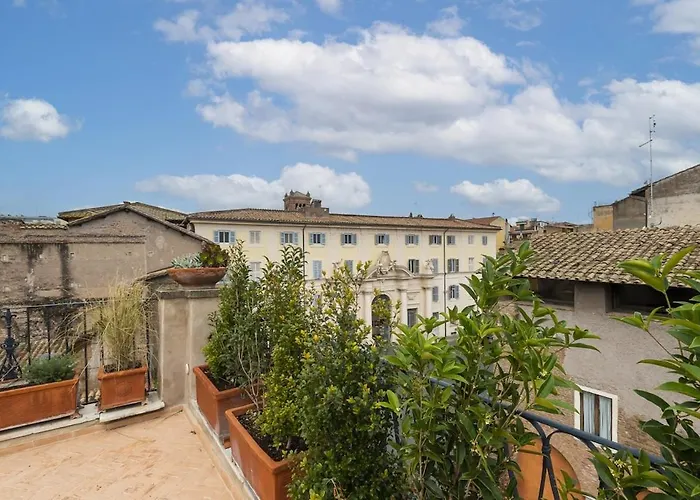 Trastevere Luxury Panoramic Terrace Apartment Rom