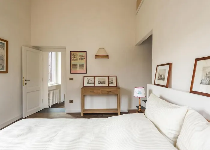 Trastevere Luxury Panoramic Terrace Apartment *