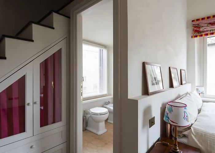 Trastevere Luxury Panoramic Terrace Apartment *